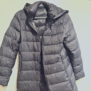 Uniqlo Ultra Light Down Coat in Black